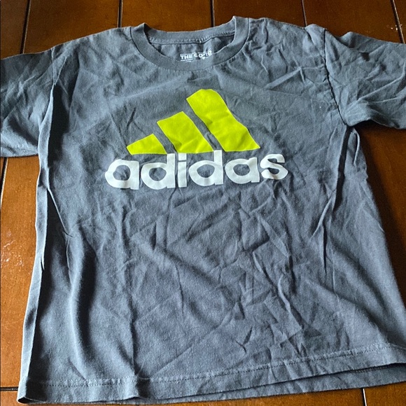 NEGOTIABLE PRICE Adidas size L (14/16) Approx 23 inches long. Nice condition. - Picture 1 of 6
